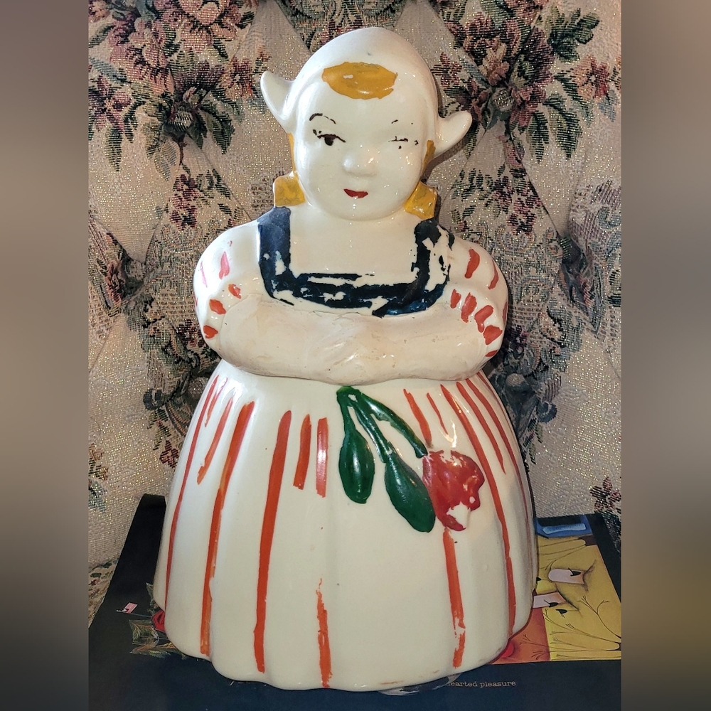 Vintage American Bisque Dutch Girl Cookie Jar Tulip Great Color 1940s-50s